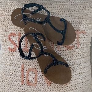 ROXY Black Strappy Sandals